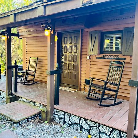 Tiny House, Wifi,Hot Tub,Secluded Villa Cosby Buitenkant foto
