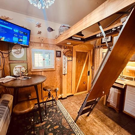 Tiny House, Wifi,Hot Tub,Secluded Villa Cosby Buitenkant foto