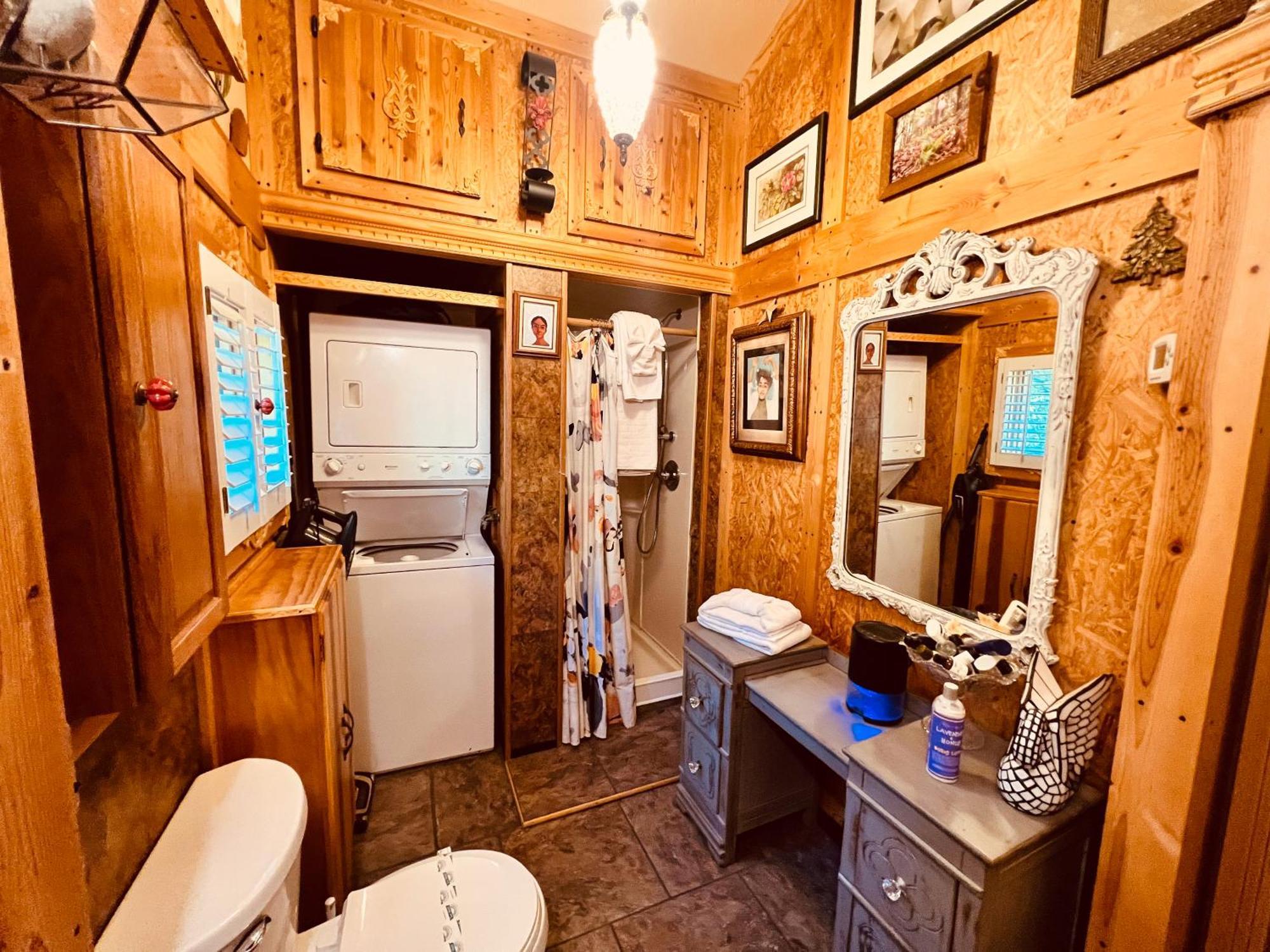 Tiny House, Wifi,Hot Tub,Secluded Villa Cosby Buitenkant foto
