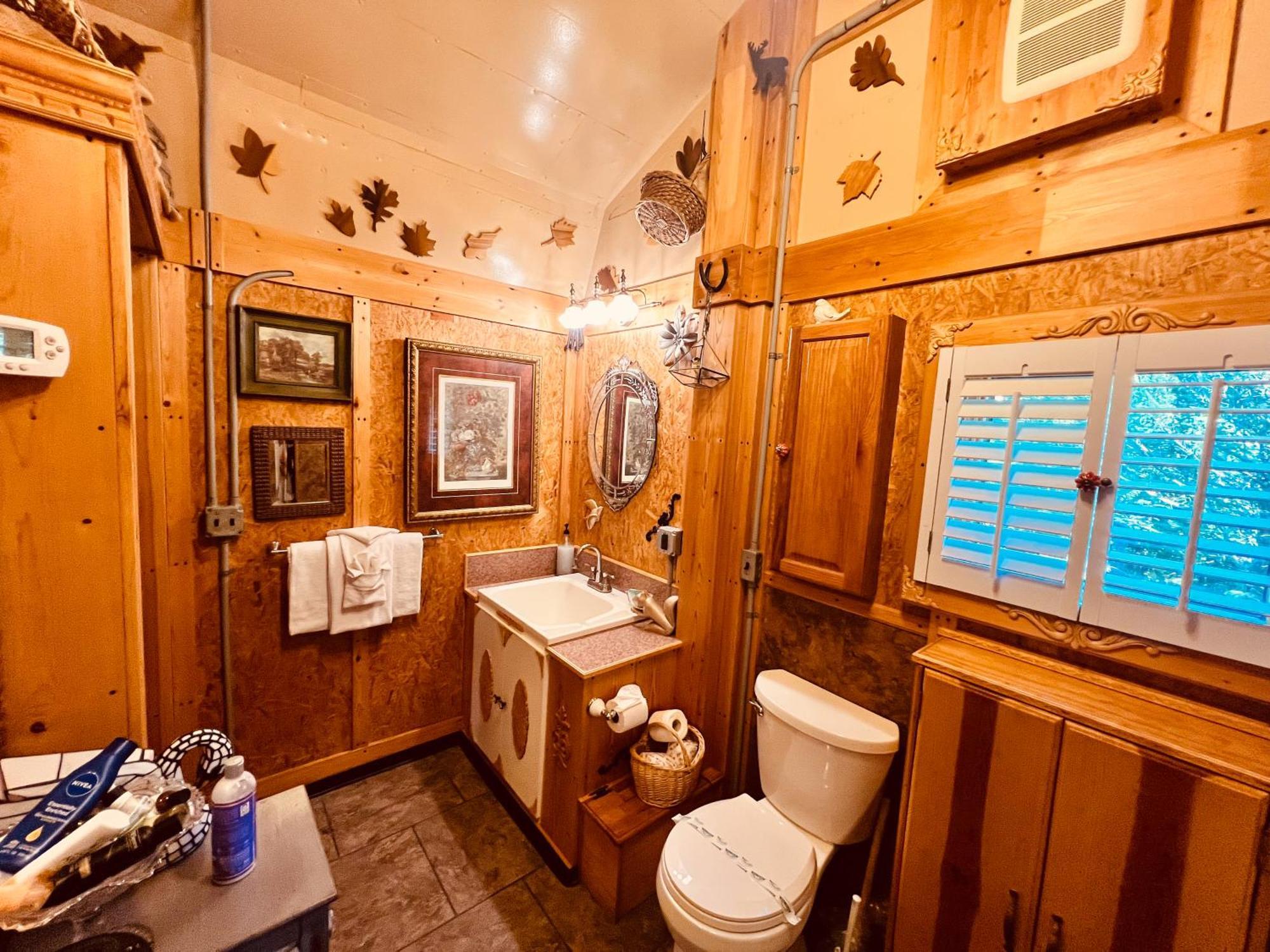 Tiny House, Wifi,Hot Tub,Secluded Villa Cosby Buitenkant foto